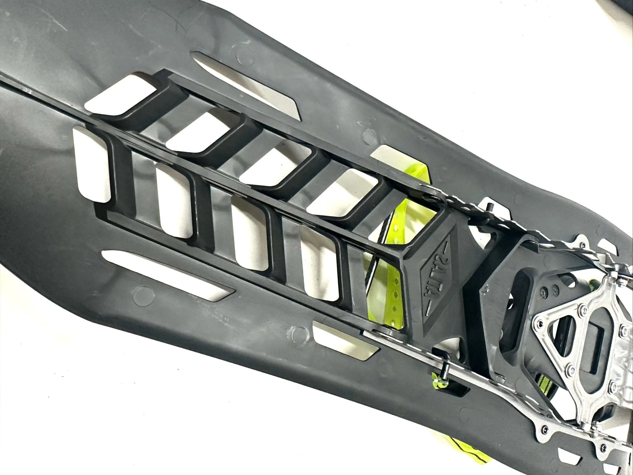 ATLAS HELIUM-TRAIL 30" MENS SNOWSHOE KIT TRAIL WALKING SNOW SHOE NEW WITH TAGS