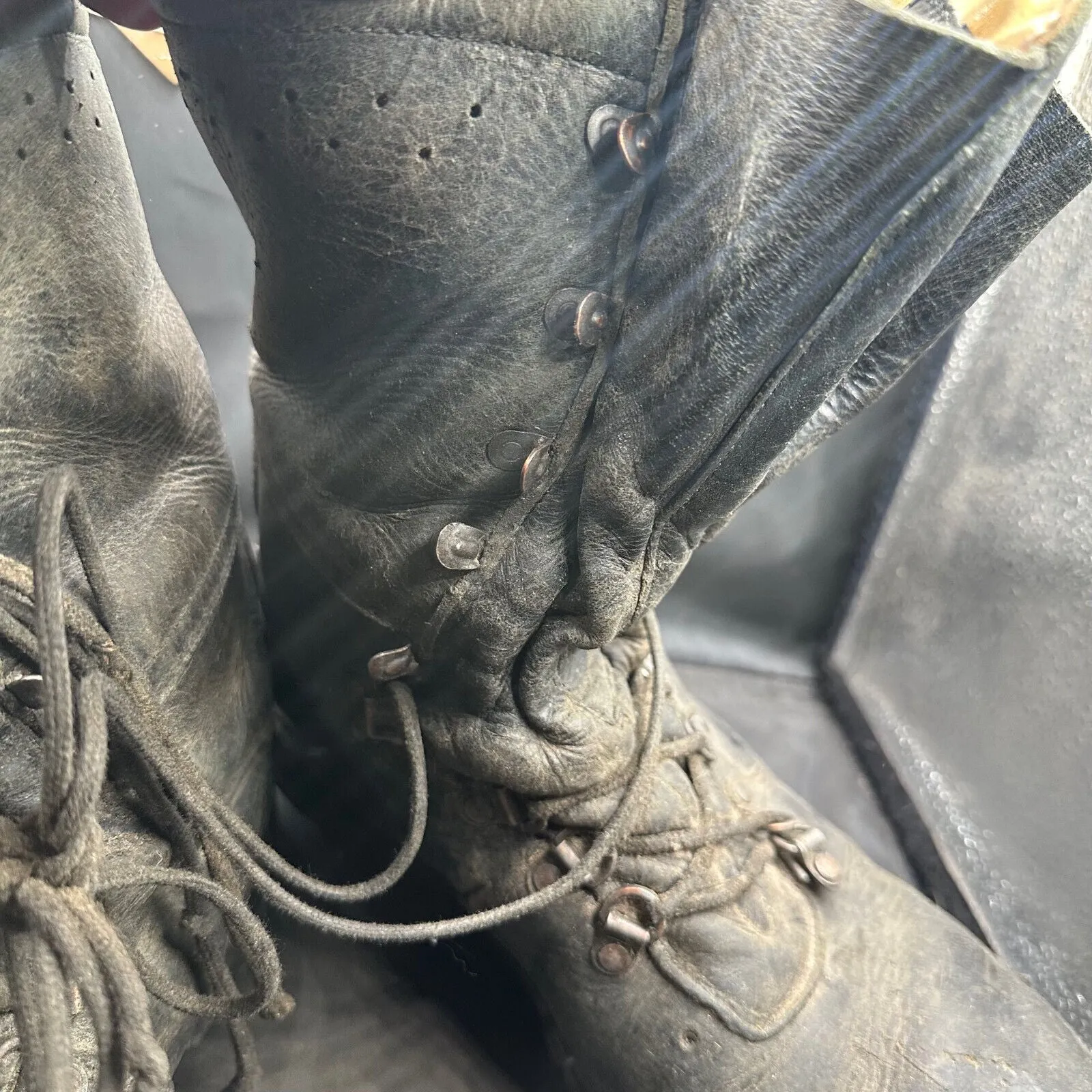 Austrian Army Black Leather Heavy Duty Combat Boots - Size EU 47 - UK 12