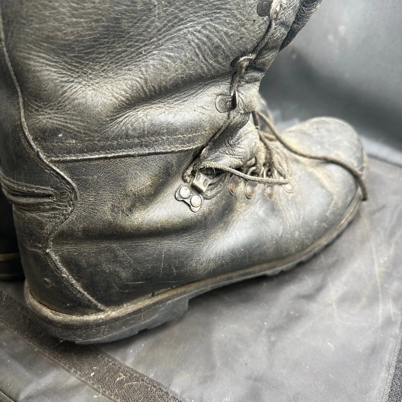 Austrian Army Black Leather Heavy Duty Combat Boots - Size EU 47 - UK 12