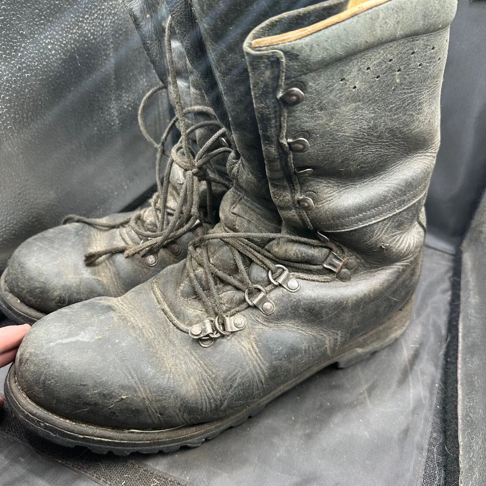 Austrian Army Black Leather Heavy Duty Combat Boots - Size EU 47 - UK 12