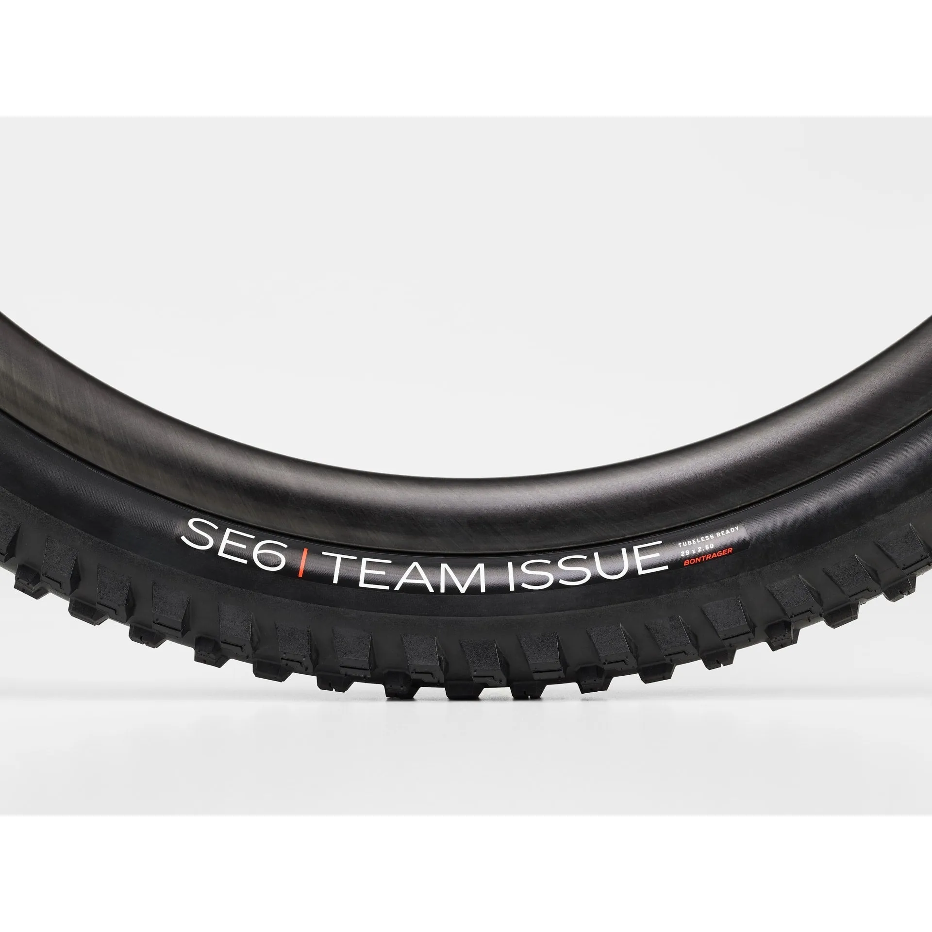 Bontrager SE6 Team Issue 29 x 2.50 TLR Mountain Bike Tire