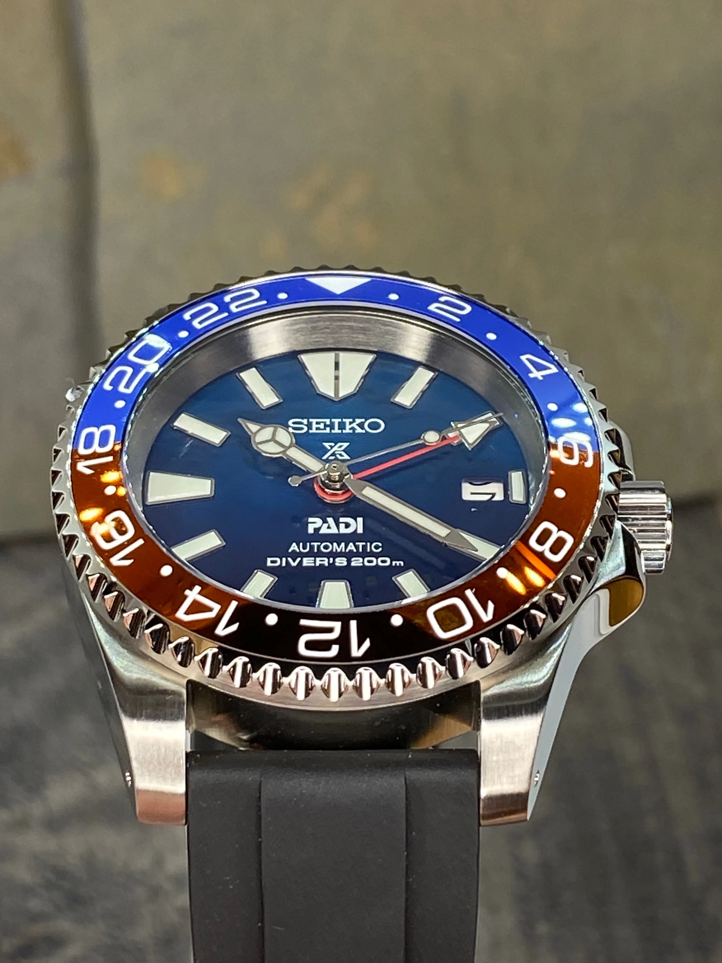 GMT Custom Classic