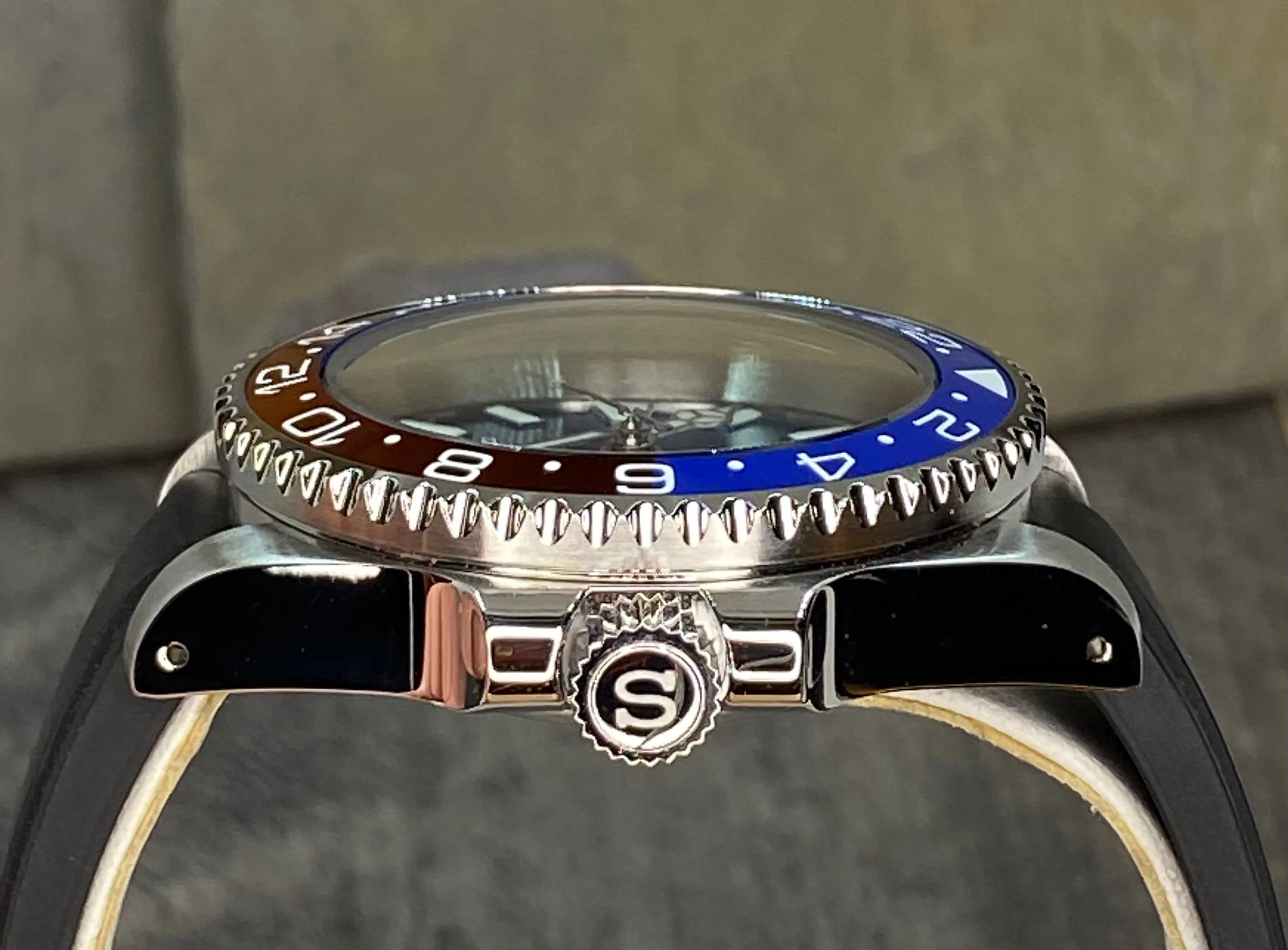 GMT Custom Classic