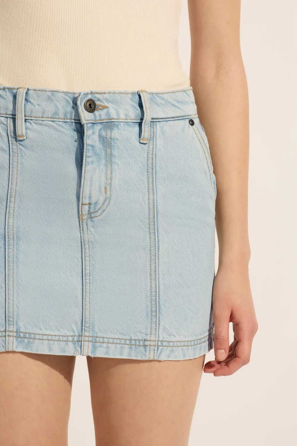 Lila Mini Skirt Exploration