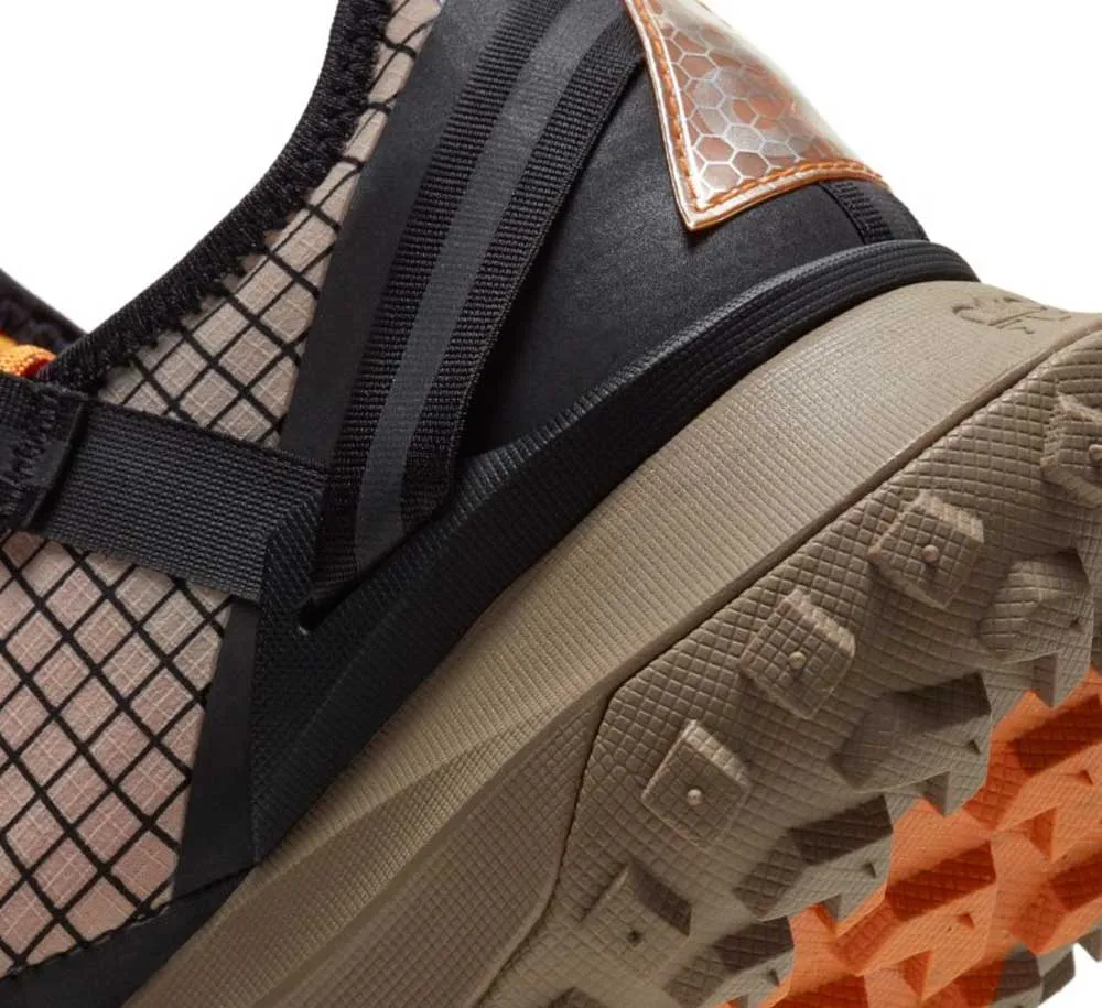 NIKE ACG MOUNTAIN FLY LOW