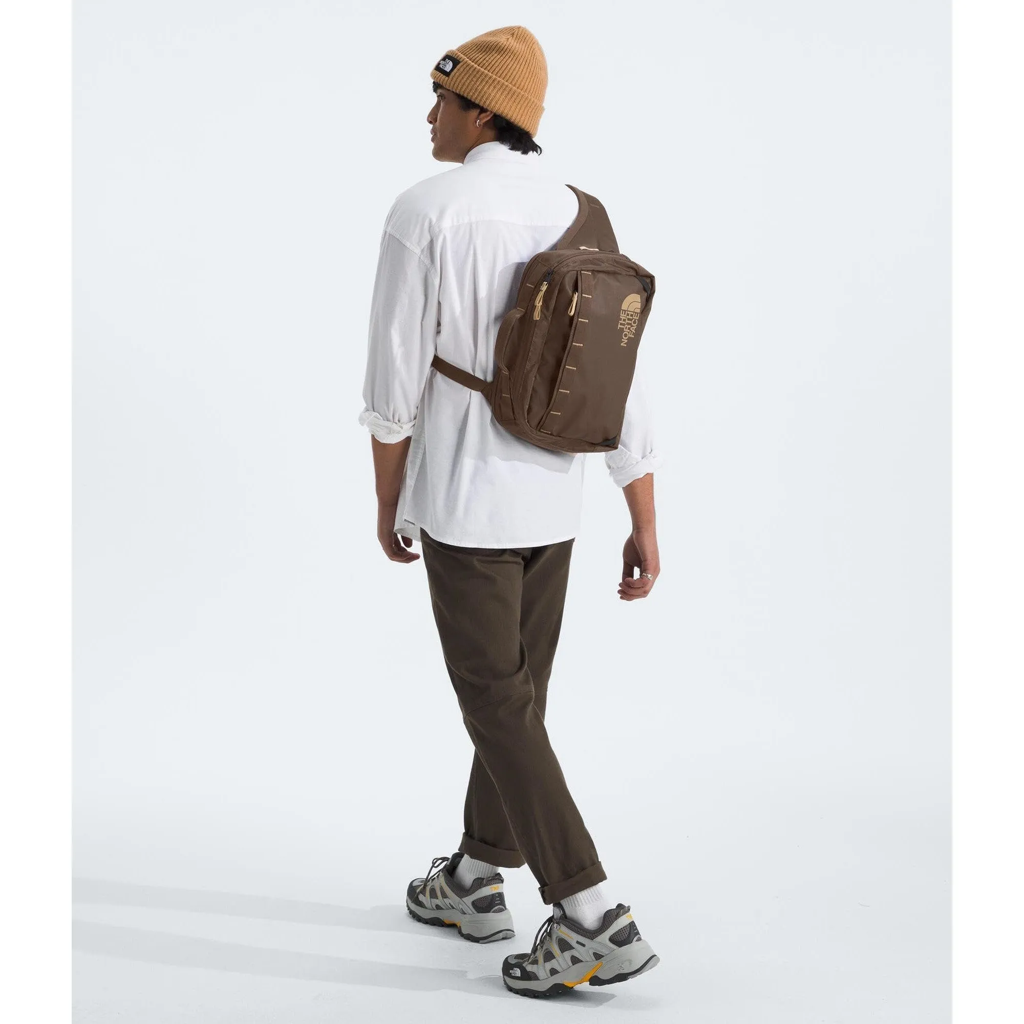 THE NORTH FACE Base Camp Voyager Sling, Smokey Brown/Khaki Stone, One Size