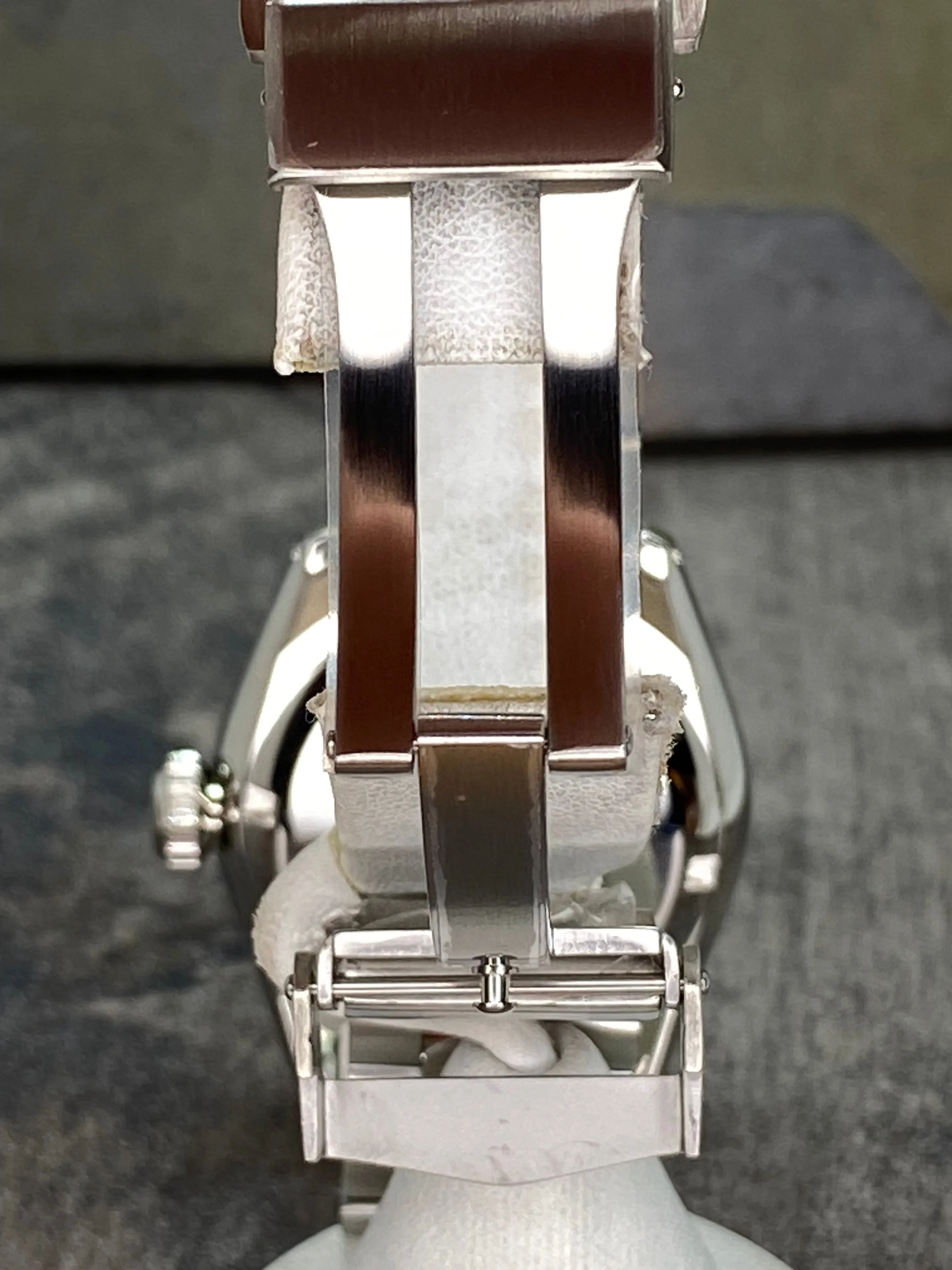 Traverse blue dial