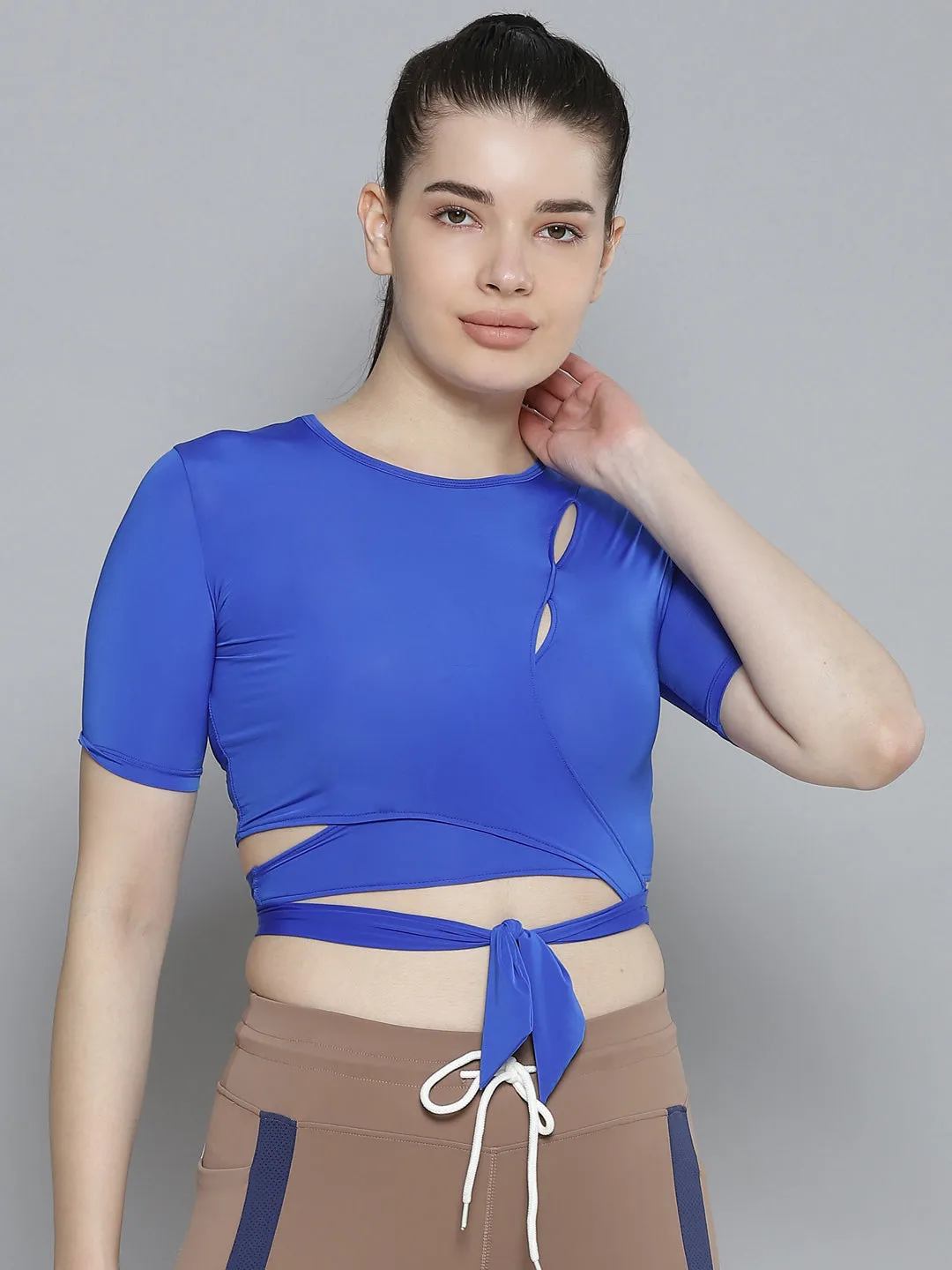 Women's Blue Solid Crop Quick Dry Air Light Wrap Top